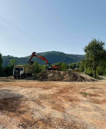 1720426017-1e86c5b984b64a79411f