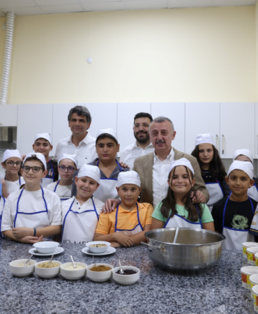 20240725-buyukakin-ko-mek-ev-becerileri-atolyesini-ziyaret-etti-55066-514fb45a962e7ab383f8