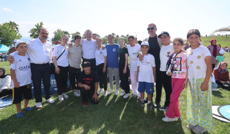 20240729-kilavuz-genclikten-cocuklara-muhtesem-senlik-793079-c755862ef081065ecc33