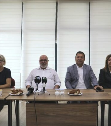 Izmit-Belediyespor-amator-branslari-daha-fazla-destekleyecek-1-740x420