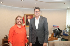 chp-genel-baskan-yardimcisi-ensar-aytekin-baskan-hurriyeti-ziyaret-etti-3