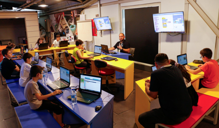 20240802-kocaeli-bilim-merkezinde-bilim-dolu-bir-yaz-185997-9dd7904e699fad33206e