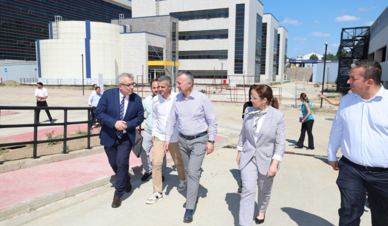 20240806-yeni-hastaneye-cevre-duzenlemesi-ve-kavsak-865736-0749c1484252760c504f