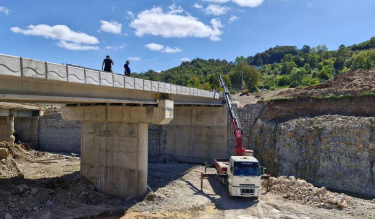 20240809-durakli-alihocalar-mahalleleri-birbirine-baglanacak-677574-640a026725afa286ab21