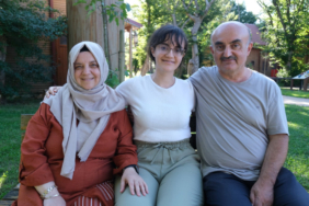 20240812-baskan-buyukakindan-basarili-ogrencilere-tatil-jesti-91835-fa53a18208891e2169f0