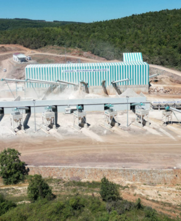 20240821-buyuksehirden-cevre-dostu-tas-kirma-ve-eleme-tesisi-1087-6cb2c4c0fc42d5a896fc