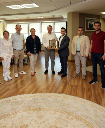 20240823-baskan-buyukakin-bu-sehrin-gencleri-basaracaktir-bundan-hic-suphem-yok-147942-ed391f5c90ac9201ef5f