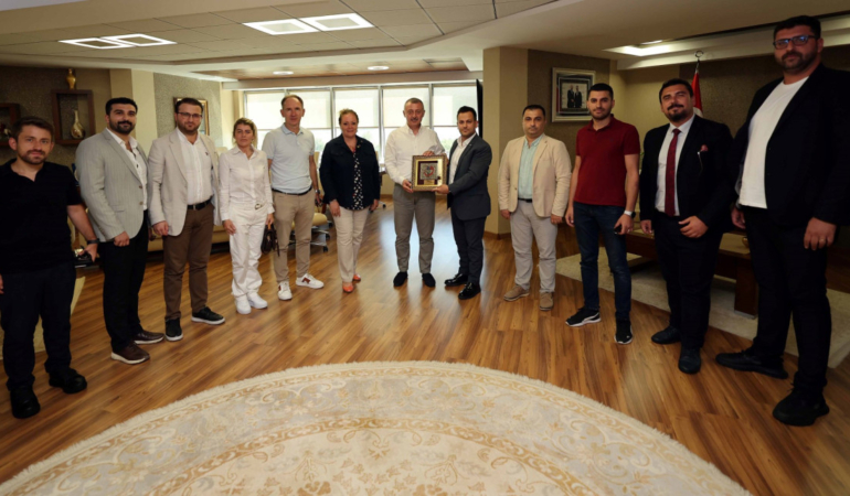 20240823-baskan-buyukakin-bu-sehrin-gencleri-basaracaktir-bundan-hic-suphem-yok-147942-ed391f5c90ac9201ef5f