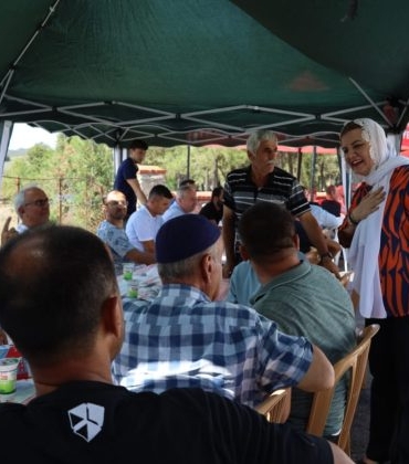 Baskan-Hurriyet-Yenicelileri-geleneksel-mevlit-programinda-yalniz-birakmadi-9-740x420