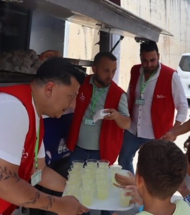 Izmit-Belediyesi-Cuma-ziyaretlerini-Kocatepe-Hicret-Camiinde-surdurdu-3-740x420