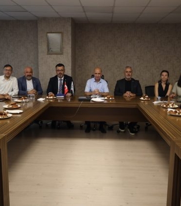 Izmit-Belediyesi-akademik-odalarla-yer-tahsisi-konusunu-gorustu-2-740x420