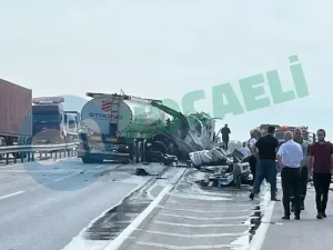 d-100de-feci-kaza-tanker-alev-aldi-t4nsUeVI.webp