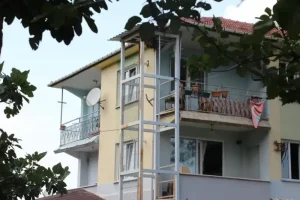 eski-belediye-baskani-asansor-kazasinda-can-verdi-vUzQisk5.webp