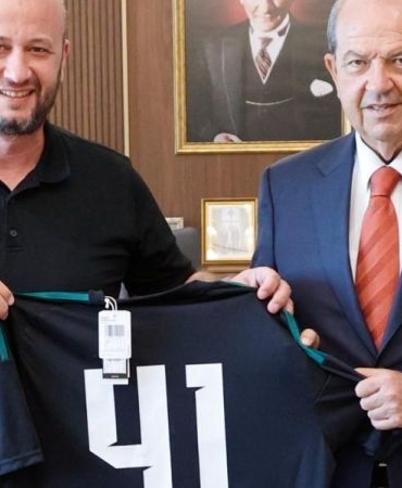 ibrahim-biyiklidan-cumhurbaskani-tatara-kocaelispor-formasi-qqCGZjBZ.jpeg