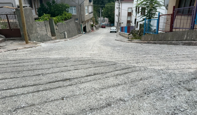 kabaran-cesme-sokakta-beton-yol-guvenli-ulasimi-sagladi-35yNhnj4.jpeg