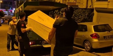 kan-donduran-olay-apartmanda-kadin-cesedi-bulundu-nJtKmd8u.jpg