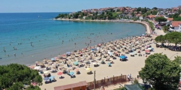 kandira-kaymakamligi-uyarisi-olumsuz-hava-deniz-sartlari-nedeniyle-plajlarda-deniz-girmek-yasaktir-d5Gn7NOL.jpg