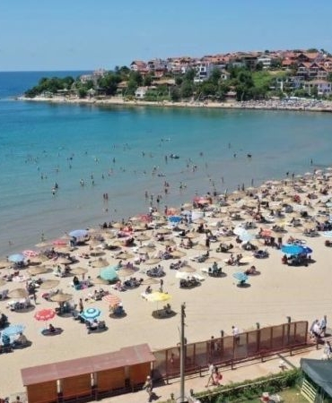 kandira-kaymakamligi-uyarisi-olumsuz-hava-deniz-sartlari-nedeniyle-plajlarda-deniz-girmek-yasaktir-d5Gn7NOL.jpg