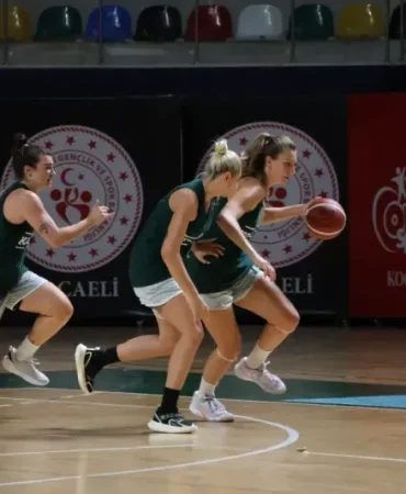 kocaeli-kadin-basketbol-takimi-danilos-pizzadan-yeni-kimlik-ve-yeni-basantrenor-efe-guven-zuLq2RFK.webp