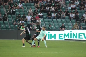 kocaelispor-kayserispor-maci-ozeti-beraberlikle-ilk-puan-gun-yuzu-inxVP8za.webp