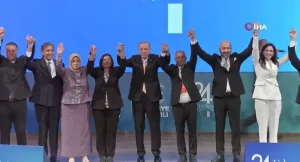 ozlem-cercioglu-ak-partiye-resmen-katildi-t6AUHr76.webp