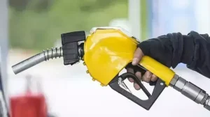 akaryakit-fiyatlarinda-dalgalanmason-dakika-benzin-ve-motorin-miktarlari-ZGDTw2lz.webp