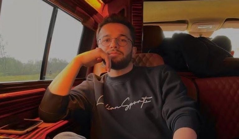 Akyazı Batakköy’de Motosiklet Kazası: Genç Sürücü Ağır Yaralandı ve Sonra Hayatını Kaybetti