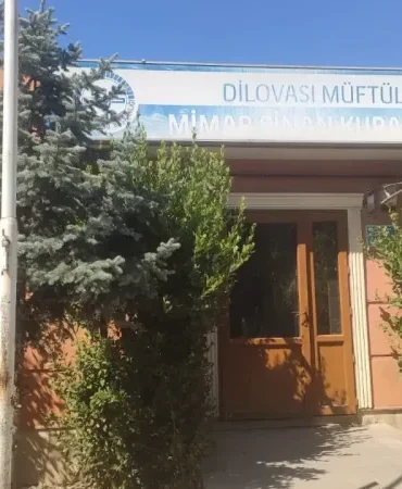 dilovasi-mimar-sinan-bilgi-evi-yeniden-tasarlanan-toplum-merkezi-ve-hizmet-vizyonu-X8XSTaBu.webp