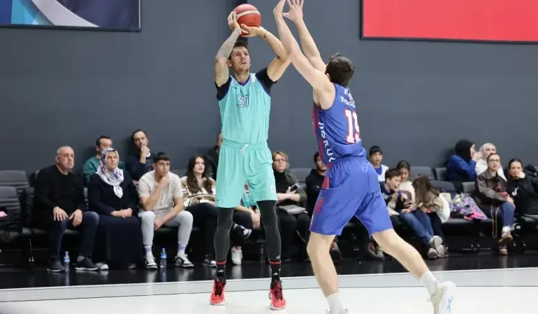 İlkan Karaman Anısına Çayırova’da Basketbol Turnuvası