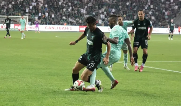 kocaelispor-gaziantep-fk-maci-ve-6-haftaya-iliskin-kadrolar-ile-program-akisi-CjTxSctA.webp