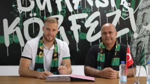 kocaelispor-smol-i-icin-anlasti-kiralik-transferle-savunma-guclendi-2XBYYrmw.webp
