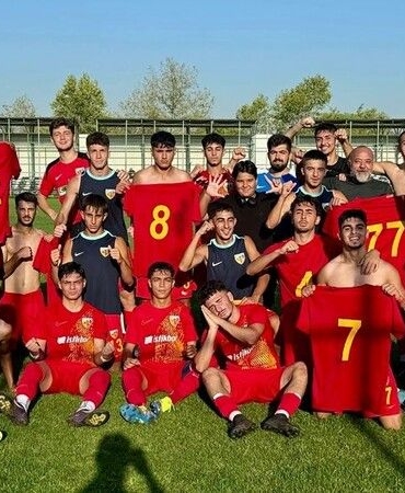 kocaelispor-u19-liginde-kayserispora-karsi-7-1lik-maglubiyetle-tamamlandi-qmiddbZY.jpg