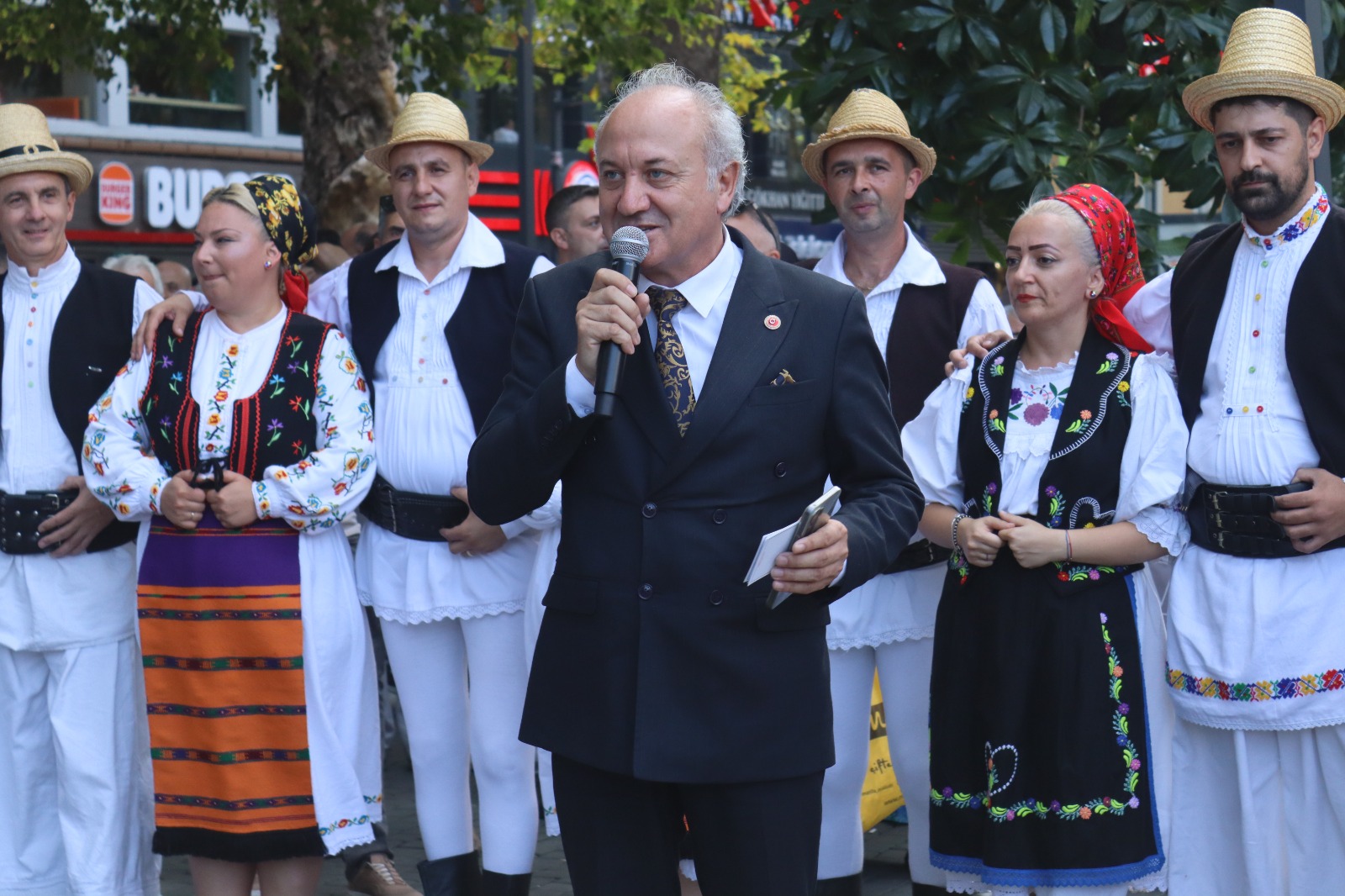 Pişmaniye Festivali 3. Gününde Coşku Sürüyor: Romanya’dan Dans Ekibi ve Edirne Belediye Bandosu İzmit'te