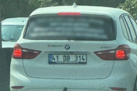 sifir-kilometer-araciyla-ilgili-kusur-iddiasinda-mahkeme-karari-ve-aracin-arkasina-yazilan-intikam-mesaji-lN6mzuXN.jpeg