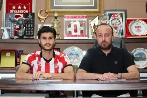 sivasspor-yusuf-cihat-celiki-kadrosuna-katti-yeni-transferin-detaylari-HGue9C2r.webp