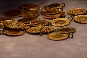 jeopolitik-riskler-takip-ediliyor-altindaki-dusus-alim-firsati-mi-qloa-cover