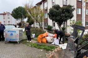 fatma-baskan-ayazma-daki-ornek-kati-atik-uygulamasi-icin-vatandasa-tesekkur-etti-20251227-133214