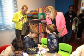 i-zmit-oyuncak-muzesi-1-inci-yasini-renkli-etkinliklerle-kutladi-20251222-220226