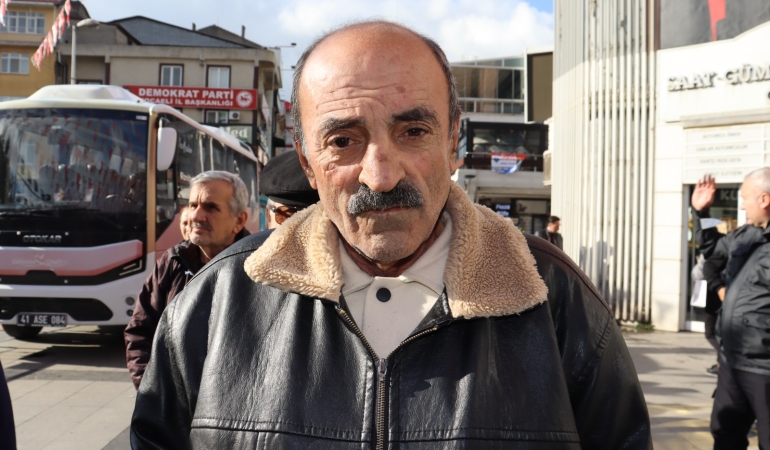 İzmit’te Halk Et Mobil Aracı ekonomik sıkıntıda vatandaşa destek