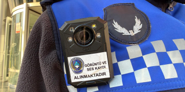 i-zmit-te-zabita-denetimleri-artik-yaka-kamerasinda