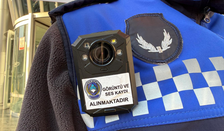 İzmit zabıtasına yaka kamerası uygulaması: 65 adet, KVKK uyumlu