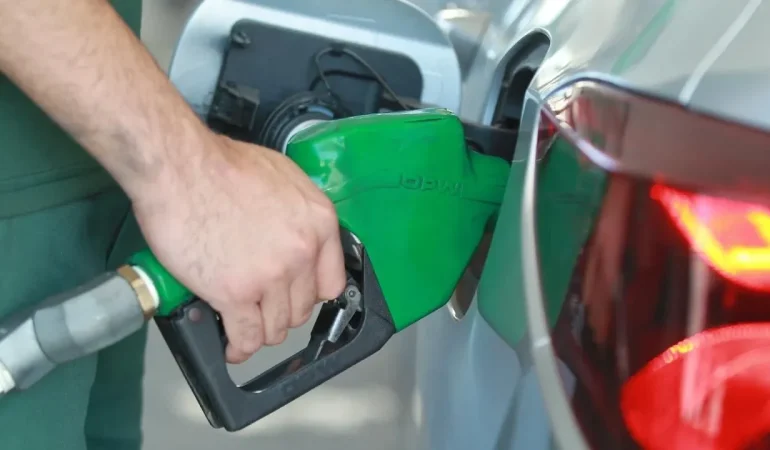 Akaryakıta zam: Motorin litre fiyatına 1,12 TL artış