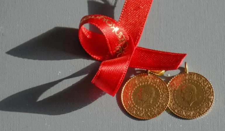 Altın Fiyatları Geriledi: Gözler ABD İstihdam Verilerinde