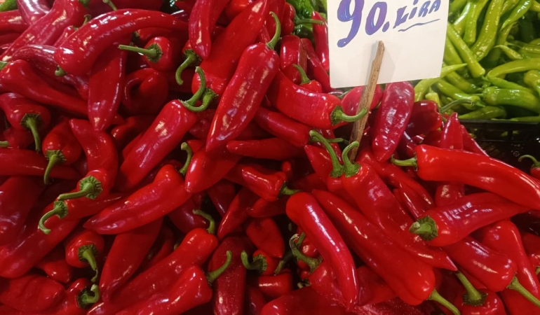 Doğu Kışla Pazarı’nda Güncel Meyve ve Sebze Fiyatları