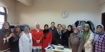 i-zmek-kurs-merkezlerinde-ketem-is-birligiyle-saglik-egitimi-verildi-20260124-180253