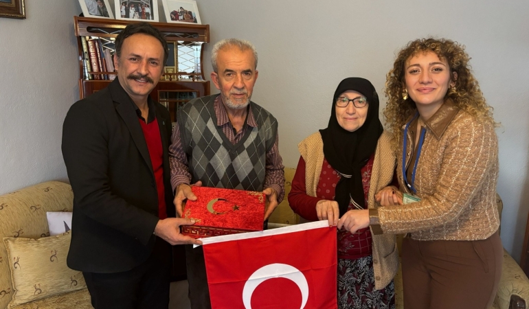 İzmit Belediyesi’nden gazilere vefa ziyareti