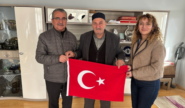 İzmit Belediyesi’nden Kıbrıs Gazilerine Vefa Ziyareti