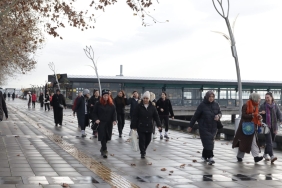 i-zmitli-kadinlar-yilin-ilk-saglikli-yasam-yuruyusu-nde-bulustu-20260109-170226