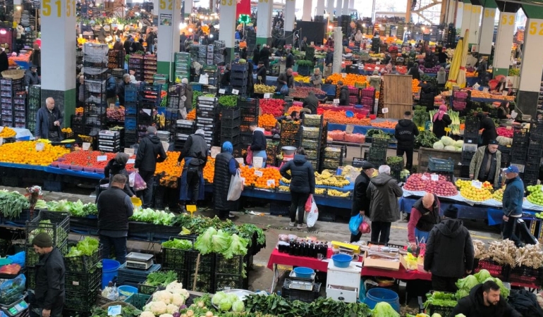 Pazar fiyatları: Sarımsak ve zencefil zirvede, bal kabağı dipte