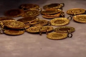 yuksek-yuksek-tepelere-ev-kurmak-zaten-cok-zor-altin-aldi-basini-gidiyor-20260109-193031